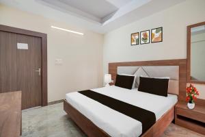 Super Collection O Ranipur - Dhaney Crossway Formerly Saroj Inn