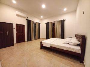 Breeze Airport Transit Villa