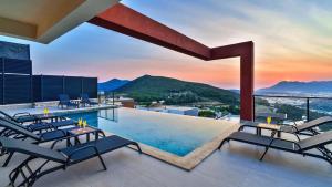 Kalkan 4 bedroom luxury villa with private pool hot tub