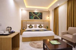 Hotel Decent Suites - Delhi Airport