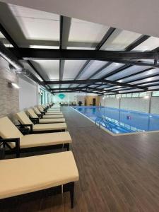 Cozy Ski-In Studio near forest at Crystal residence