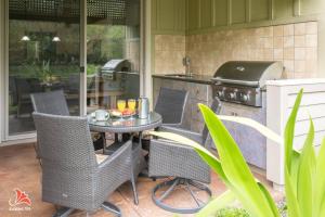 2BR bright quiet condo in Kulalani sleeps 6