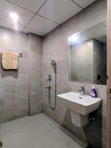 Omaxe Air B&B