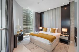 Nice 2 Bedroom DAMAC Uppercrest Downtown Near Dubai Mall - Partial Burj Khalifa View