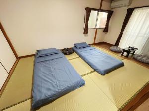 全く新しい内装静かな住宅です 香椎神功駅から徒歩4分です 最大 10 名