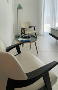 Panoramic Villa With Pool And Capri View