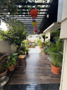 Spacious Garden Home