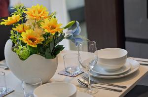 Zalari Luxe Loft A , Spacious 1 Bed Loft, Paulshof