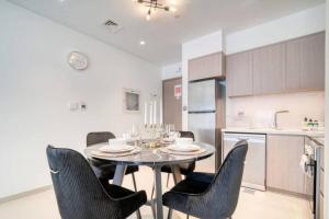 Oshima Act Two Downtown 1BR Burj Khalifa