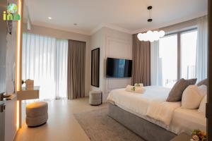 INA HOMES - Modren 2 Bedroom Apartment with Full Burj Khalifa View