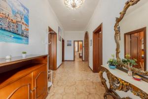 MarcoPoloAirport4-Parking-Wifi-Netflix-PrimeVideo