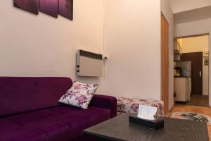 Modern 2BR Apt Close to Millennium Tower Districts