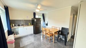 Renovated 5 BR Home with 4 AC and Free Parking