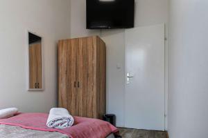 Elegant Private Rooms Close to Millennium City