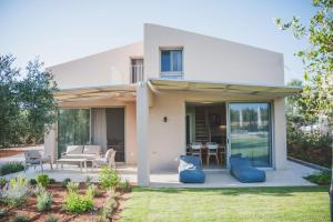 Helichrysum Lofts Family House