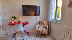 Lilly-Tout a pied proche gares Grd Palais&Centre