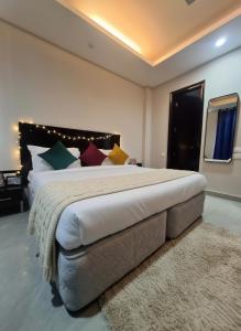 Hotel Giri Prime Inn Near Cyber City, Phase 3 Metro