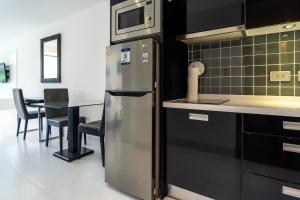 Sea view studio near Tri Trang & Merlin beach