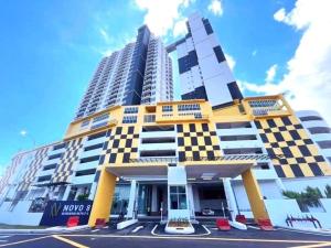 Elegant and cheap studio at condo near Jonker Street
