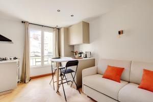 Studio Paris 36 2 people Eiffel Tower