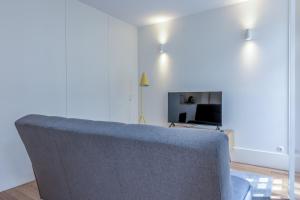 Modern Flat with balcony on Rua das Flores - 2nd