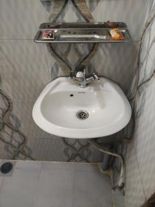 Moonlight Guest House And Restaurant