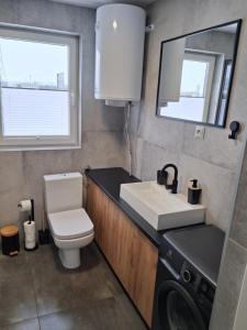 Altana Kasztelana - Domek Letniskowy z tarasem i jacuzzi nad Dunajcem Velo