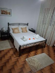 Isminis Summer House