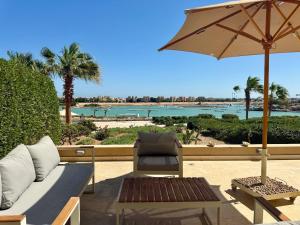 Scenic 2BR Ground Floor - Free Pool& Lagoon Access In ElGouna