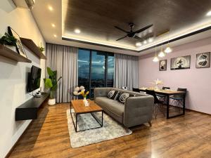 Kuching Vivacity Megamall Jazz Suite 3BR 8pax