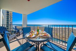 Phoenix VI 6411 condo