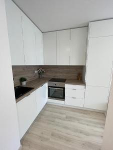 Modern apartment Trnava Parking & Garden