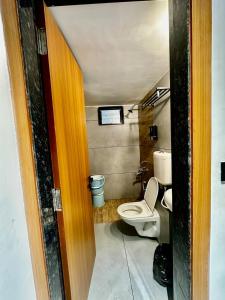 Modern Spacious 2BHK Group Stay in Vijay Nagar, Indore