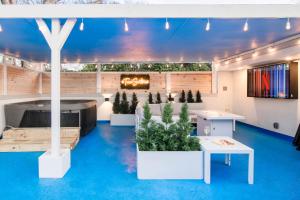 Teeni Santorini Hot tub Sauna and RL Therapy