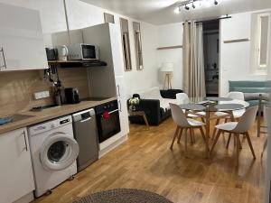 T2 Apartment in Toulon Center