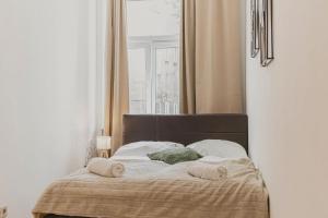 Modern 2BR & 1LR Apt Near Westbahnhof for 6 Guests