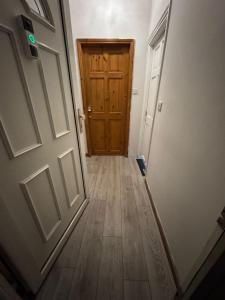 Bright 2-Bed Apartment, 10 Mins to Walthamstow Central Station