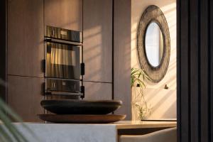 High Tree - Macclesfield - Near AZ, Rail & Peaks