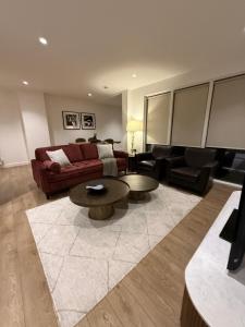 Canary Marina Luxury 3-Bed Residence