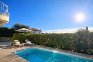 Private Pool House , 10min Cannes