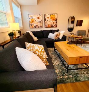 Fields & Fences Suite Fort Langley