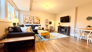 Fields & Fences Suite Fort Langley