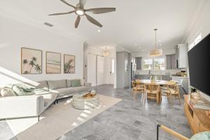 Ponce Inlet Surf Villa- Steps to beach with pool and spa!