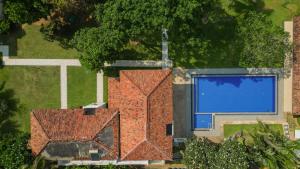 Hibiscus Beach Hotel & Villas