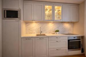 City Center Bright Home