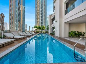 Blissful Stays - Luxury Two Bedroom Apartment at ACT Tower 2, Boulevard, Burj Khalifa, Pool, Near Dubai Mall