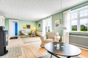 Skipper House With Views Of The North Sea