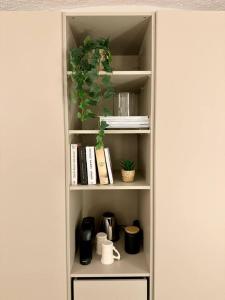 VIA ROMA 17 - Camera con Cucina - Room with kitchen and AC - Zimmer