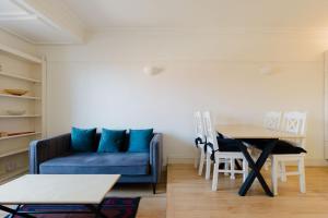 Fantastically Located 1BDR Flat in Earls Court