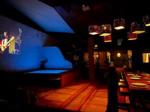 Walk to Beach - Hot Tub - Pool - Comfort & Space Villa